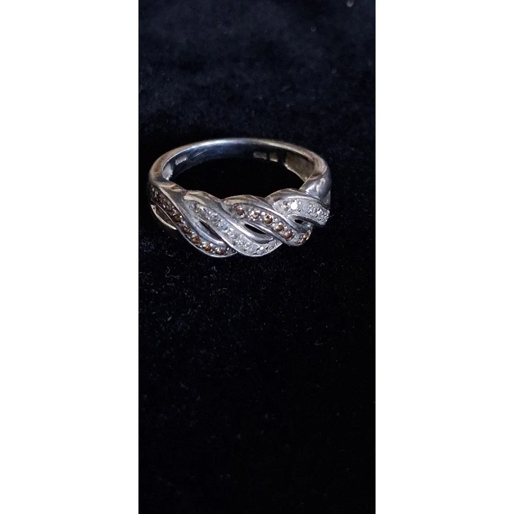Affinity Sterling Silver 925 Champagne and White Diamond Twist Band Ring. Size 8